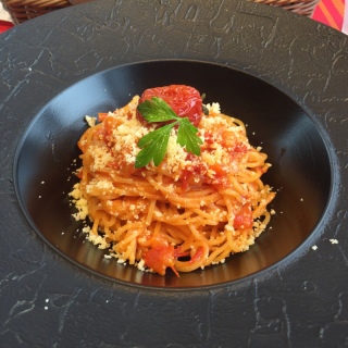 トマトパスタ