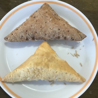 三角チョコパイ
