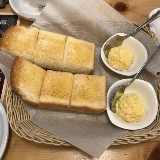 ���R���_